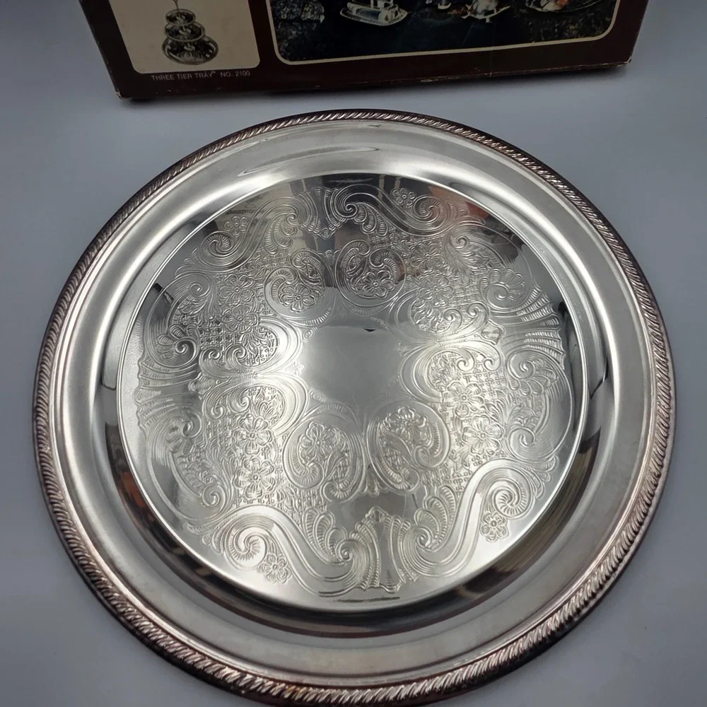 FB Rogers Irvinware Serving Tray Unisex 12in Silver Good Etched Chrome Plated